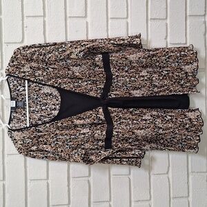 Studio 1940 Black and Brown Patterned Tie Front Business Casual Top. Size 18/20